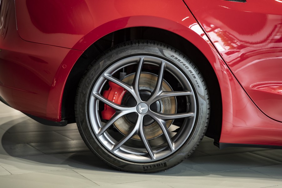 Tesla Model 3, which has some of the best resale value so you know everything about avoiding vehicle depreciation.