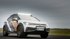 VW ID.XTREME off-road concept driving