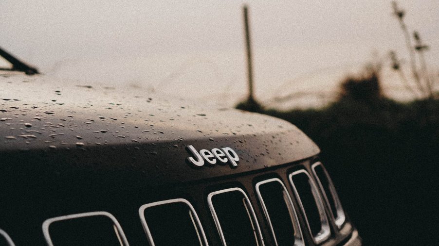 The Jeep logo on a Jeep SUV