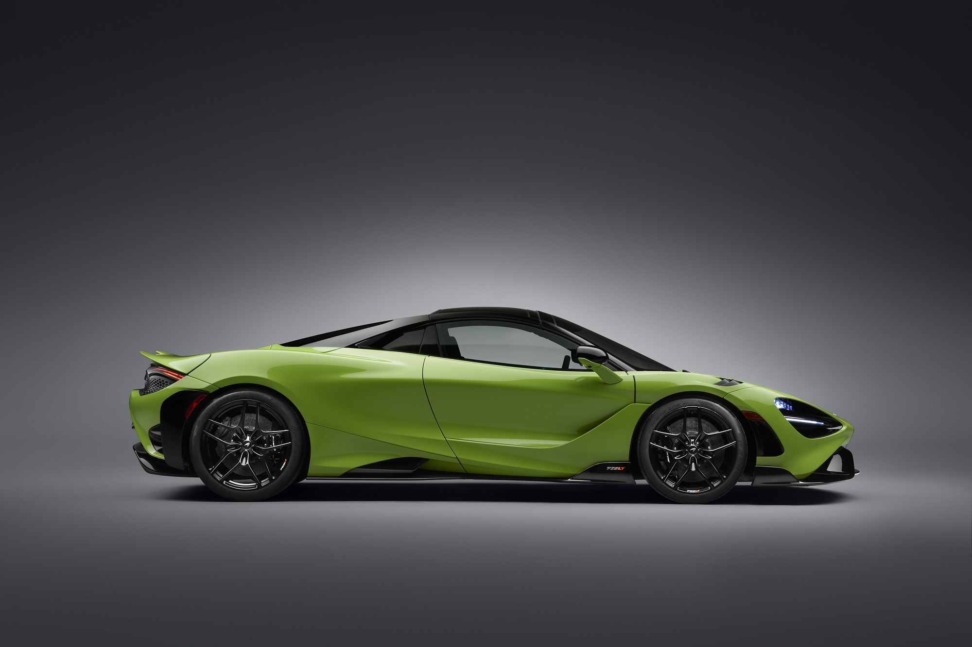 The McLaren 765LT, like the Lamborghini Huracan Tecnica, is one of the epically expensive rivals for the Chevrolet Corvette Z06 Z07.