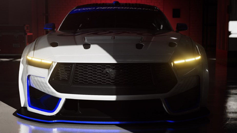 The new Ford Mustang Supercar Racer complements the GT3 and GT4 racing series. 