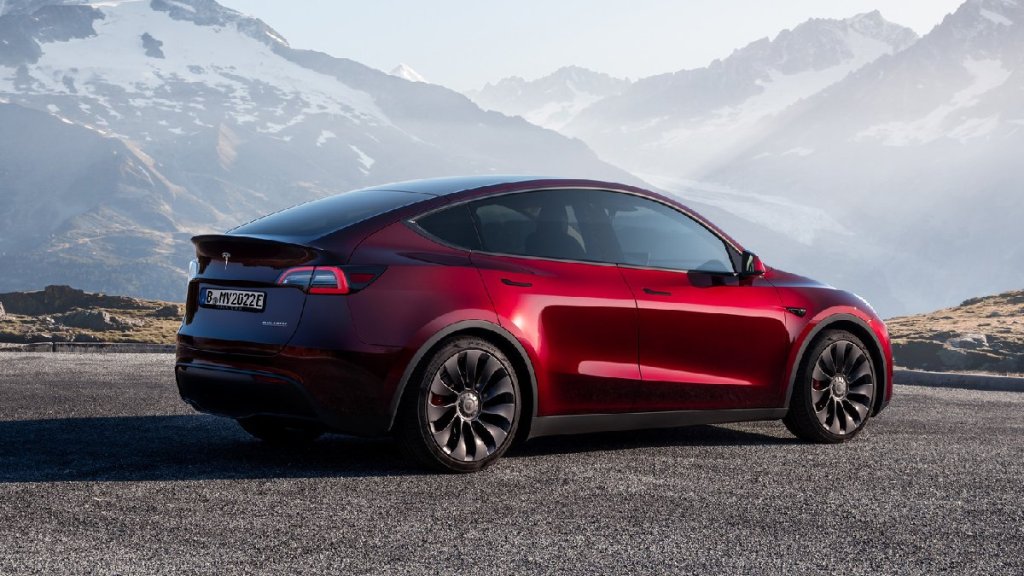 How Much Does a Fully Loaded 2023 Tesla Model Y Cost?