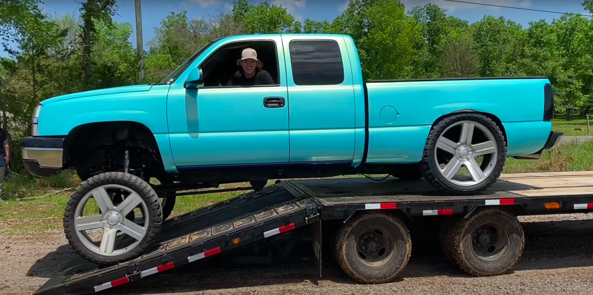 Are Squatted Pickup Trucks Actually Legal?