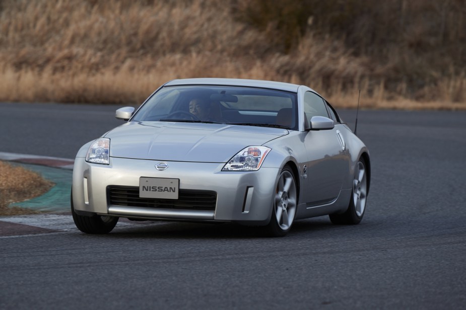 nissan 350z front view on the track