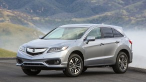 The used luxury SUVs under $40,000 include the Acura RDX