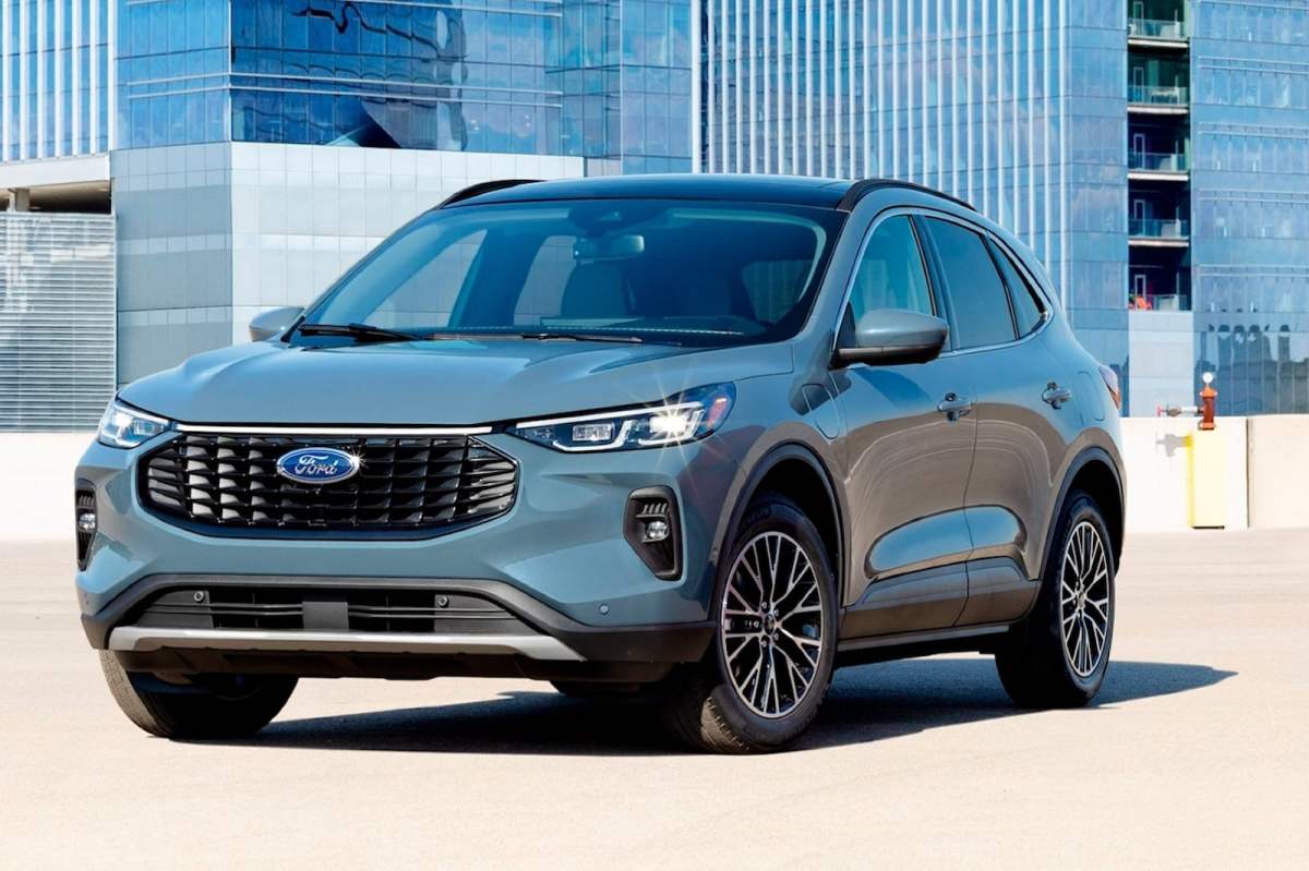 The 2023 Ford Escape Hybrid Has 1 Win Over the RAV4 Hybrid