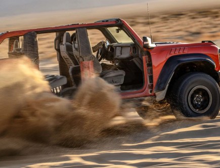 Does the 2023 Ford Bronco Raptor Have a Manual Transmission?
