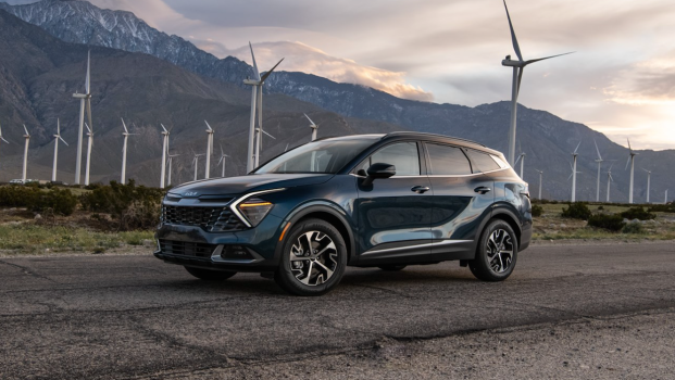 The 2023 Kia Sportage Hybrid Has 2 Major Advantages Over the 2023 Bronco Sport