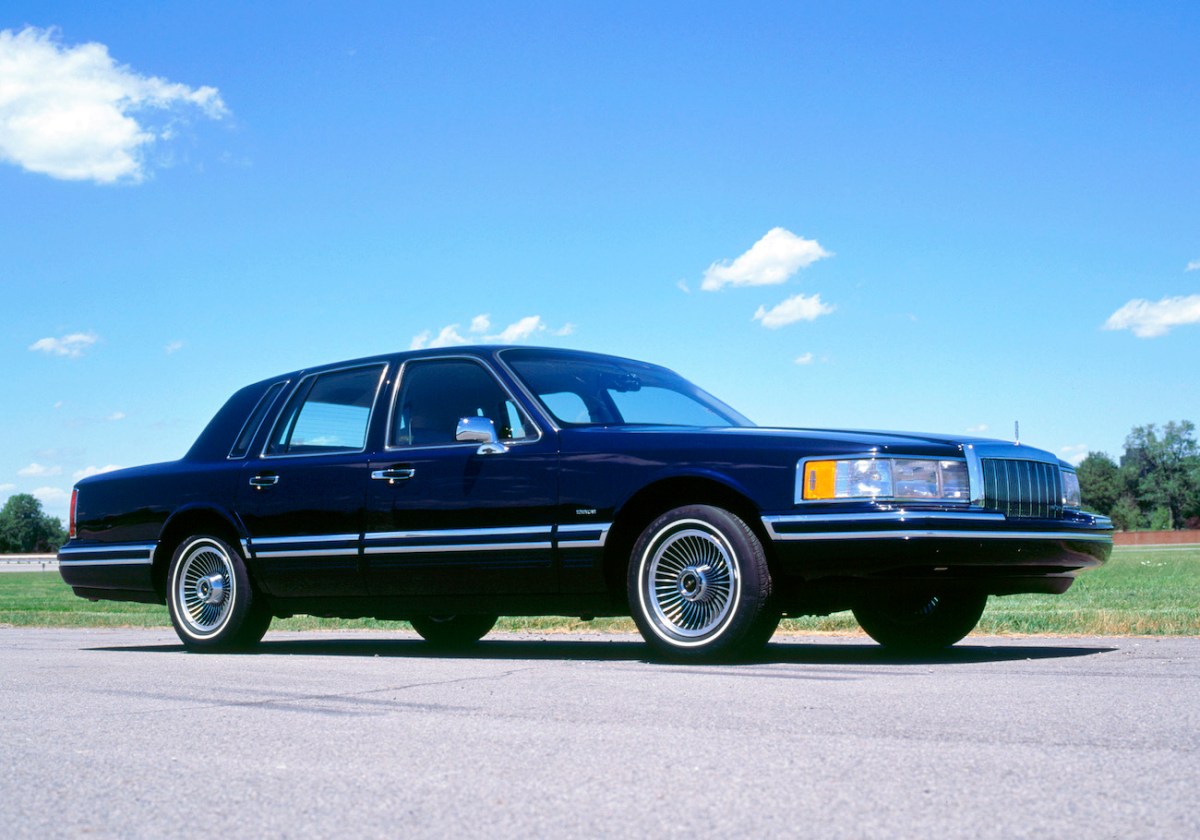 5 Luxury Cars from the 90s That Can Take a Beating and Keep on Ticking
