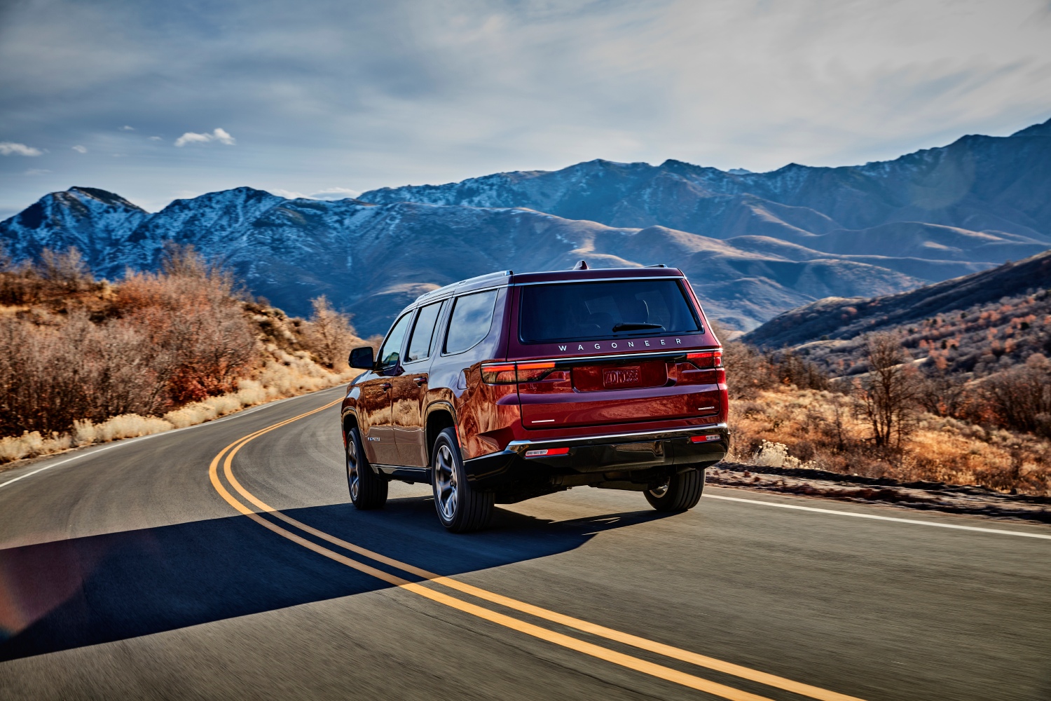 The best SUVs for towing include this 2023 Jeep Wagoneer