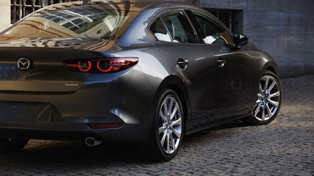 Comparing the 2023 Mazda3 and Hyundai Elantra