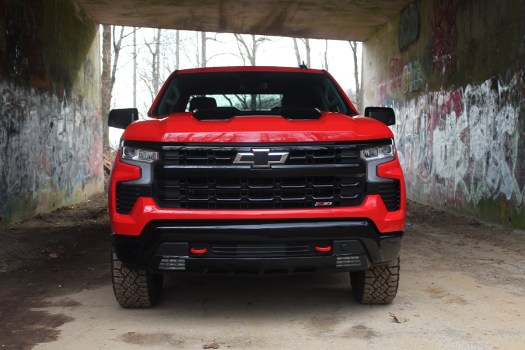 2023 Chevy Silverado 1500 Review: Great Power and Compromise