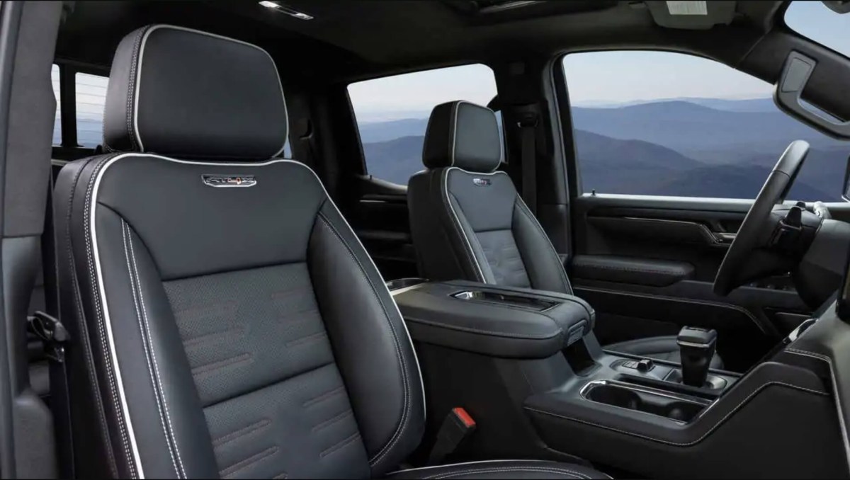 2023 GMC Sierra 1500 interior