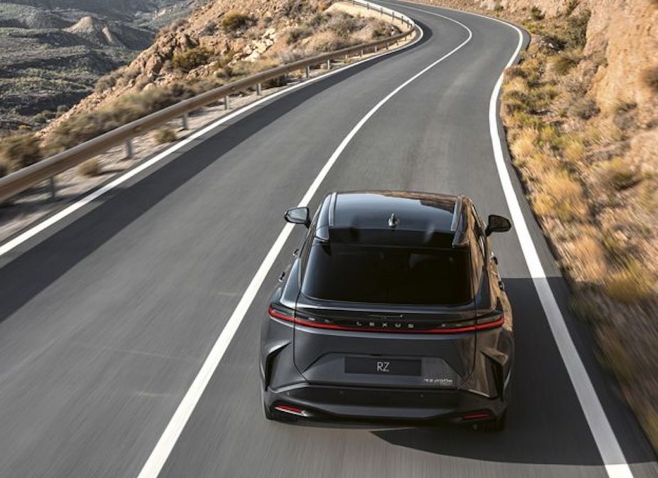 2023 Lexus RZ 