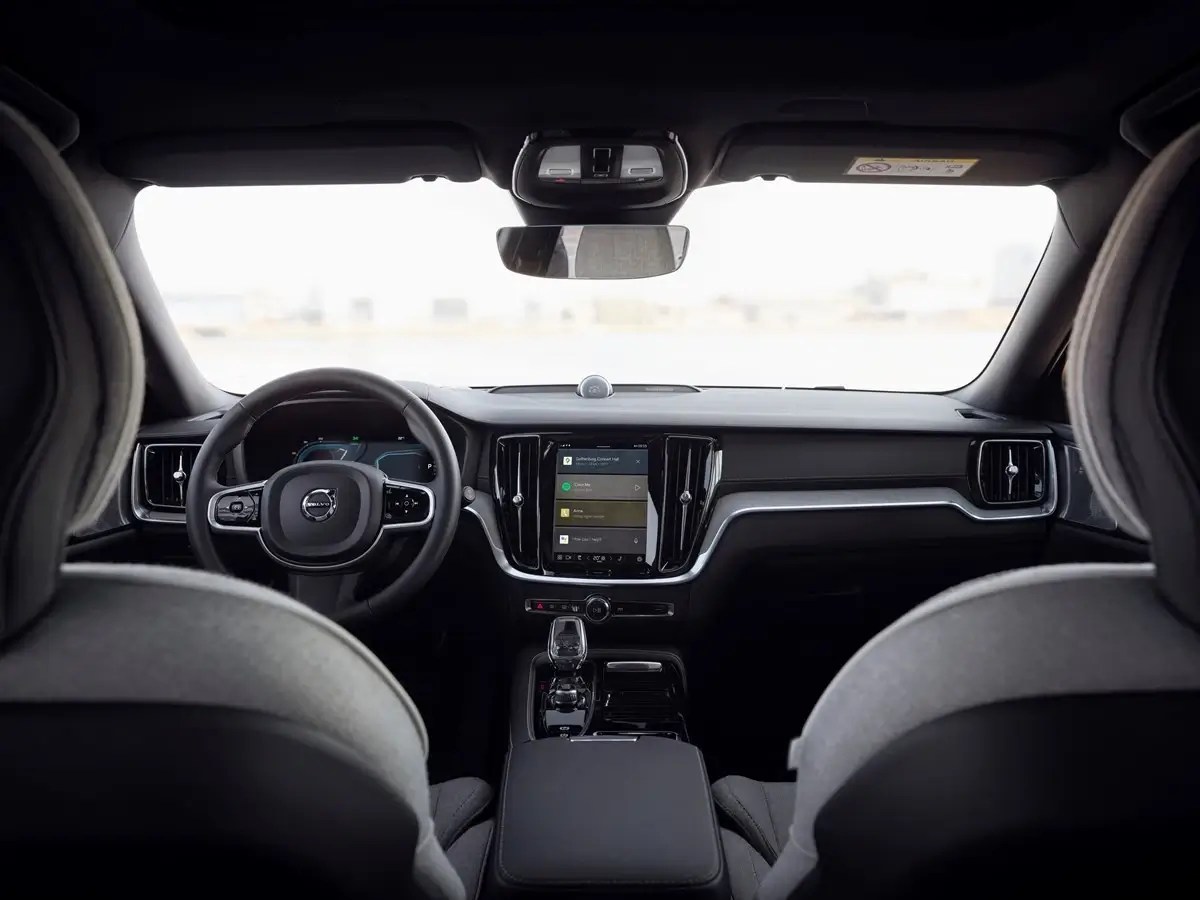 The interior of the Volvo V60 Recharge