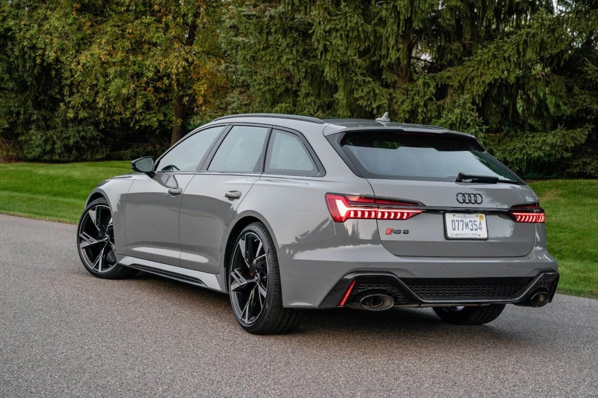 An Audi RS 6 Avant in gray