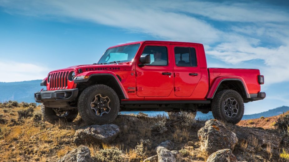 Side view of red 2022 Jeep Gladiator, only new midsize pickup truck that’s very unreliable, says Consumer Reports