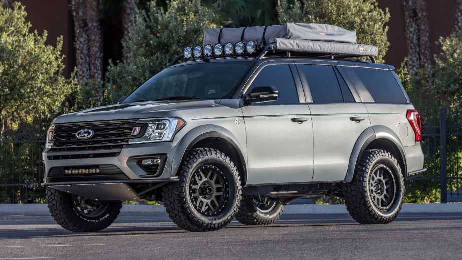 Ford Expedition Raptor