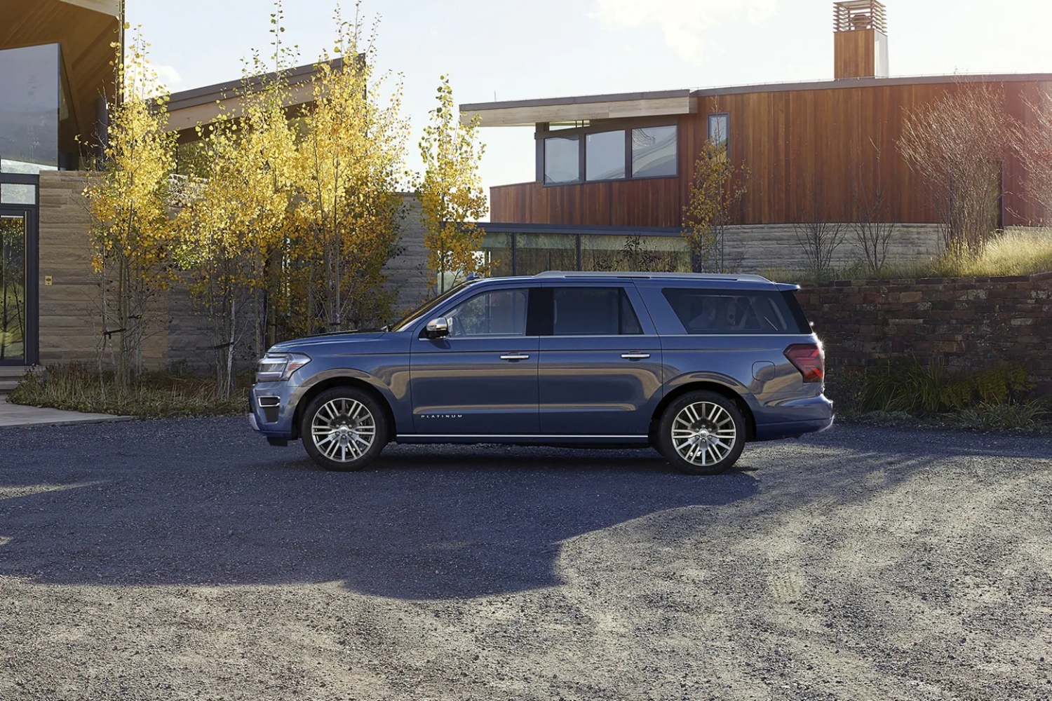 Full-size SUVs with 375 horsepower include this 2023 Ford Expedition MAX