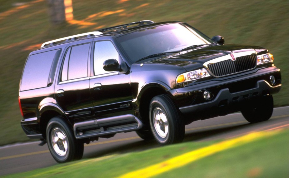 A black 1998 Lincoln Navigator 