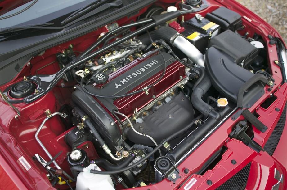 2004 Mitsubishi Lancer Evolution RS Engine Red