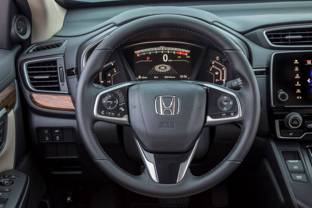 2017 Honda CR-V steering wheel and driver's display with cabin Maintenance Minder codes