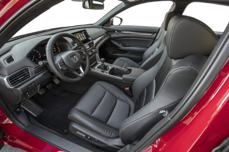 2018 Honda Accord Sport front seats