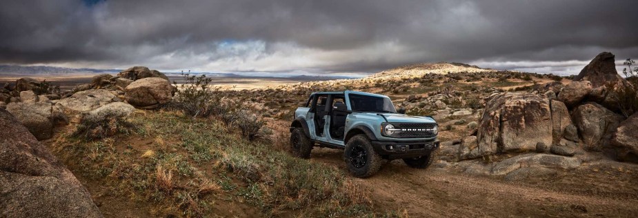 The New Bronco 2021 is perfect for off-roading. 