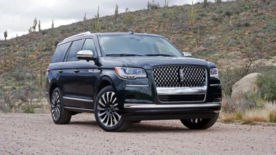 2022 Lincoln Navigator with a Hill in the Background