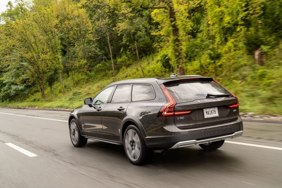 2022 Volvo V90 Cross Country Rear
