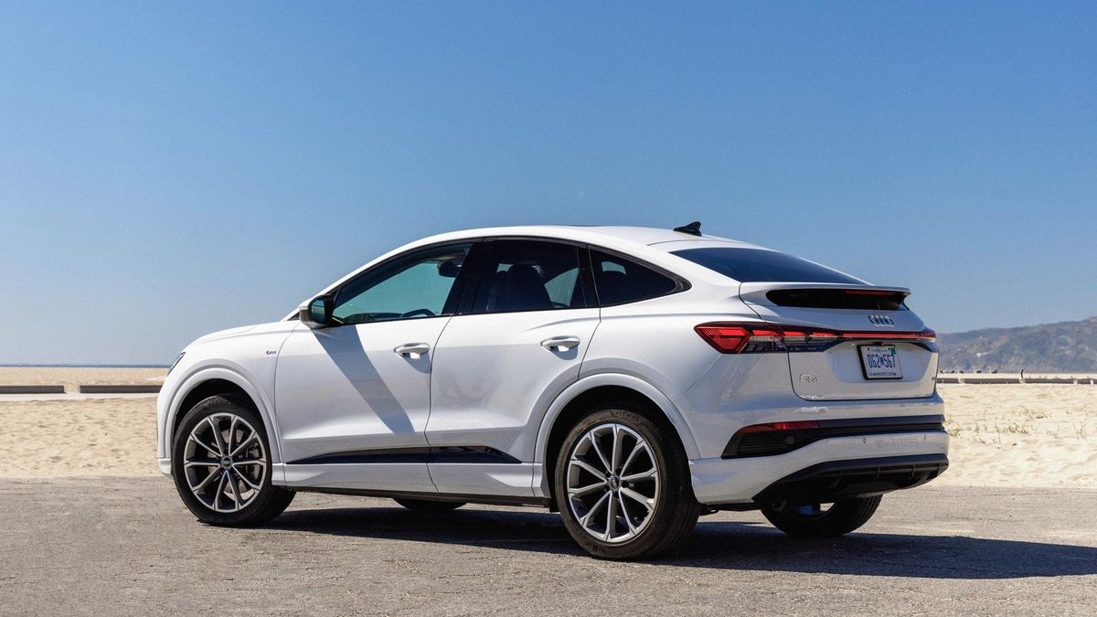 White 2023 Audi Q4 e-tron side view