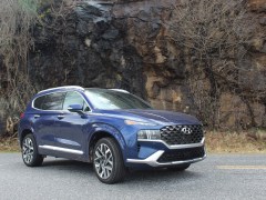3 Pros and 2 Cons With Driving the 2023 Hyundai Santa Fe