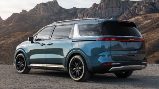 1 Reason to Buy the 2023 Kia Carnival Over the Chrysler Pacifica