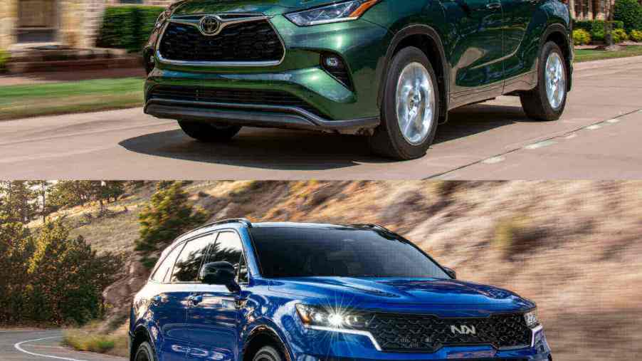Rolling daytime shots of the 2023 Toyota Highlander and the 2023 Kia Sorento