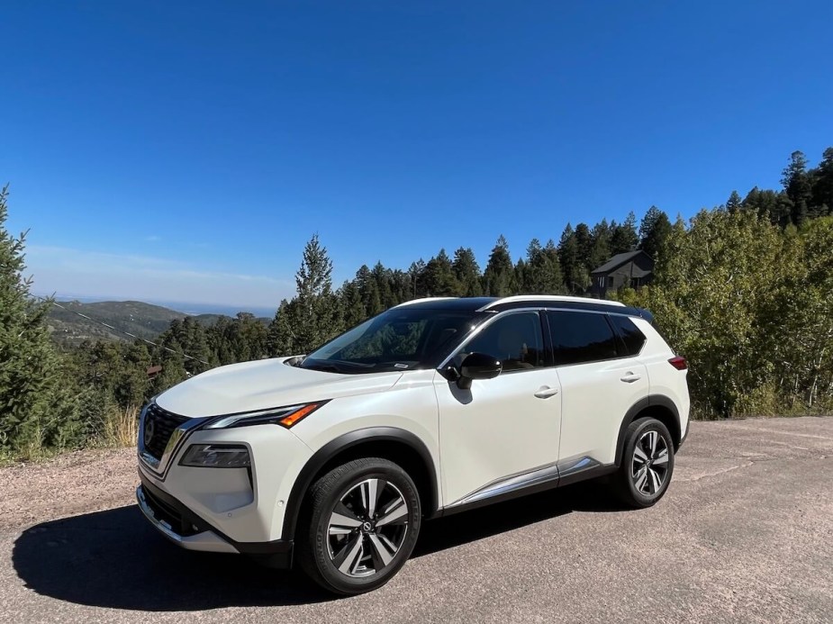 2023 Nissan Rogue side profile view