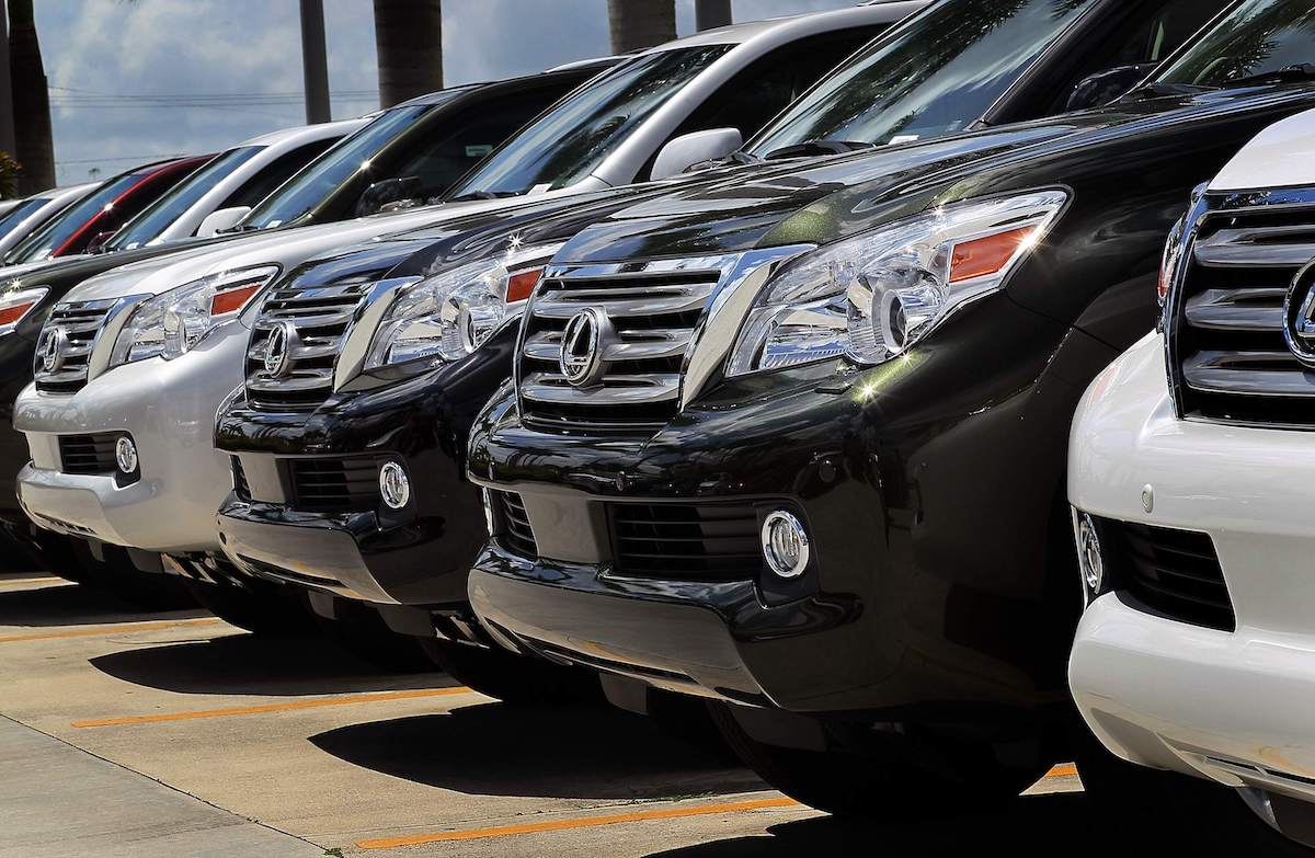 A row of Lexus GX 460 SUVs. The Lexus GX is the lowest-ranked SUV in its class