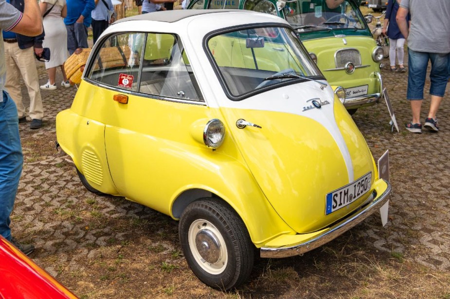 BMW Isetta - One of the worst cars with 3 wheels ever made