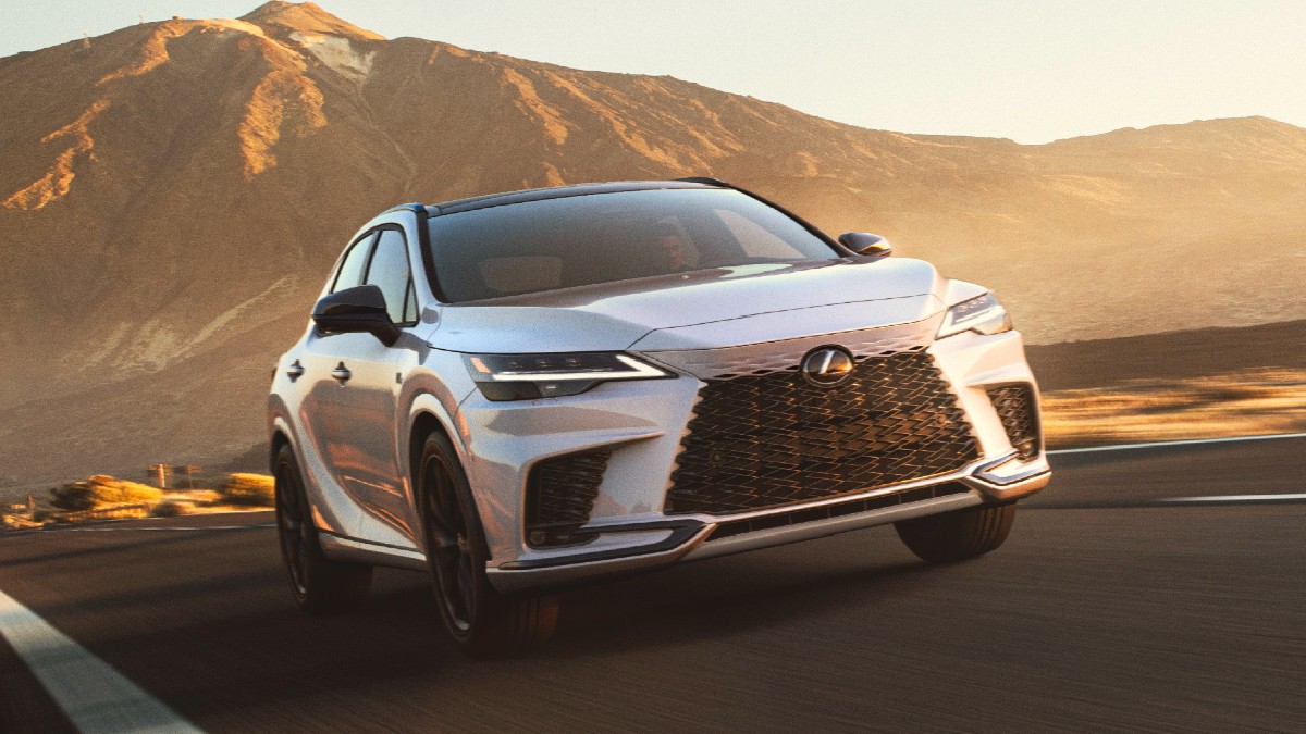 Front view of white 2023 Lexus RX, most reliable luxury SUV, says J.D. Power, not BMW or Mercedes-Benz