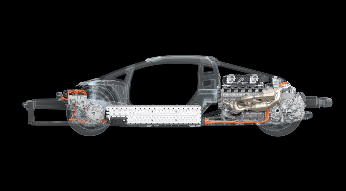 Lamborghini's new hybrid V12 will have over 1,000 horsepower