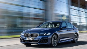 The BMW 5 Series, which boasts 2 advantages over the Mercedes-Benz E-Class