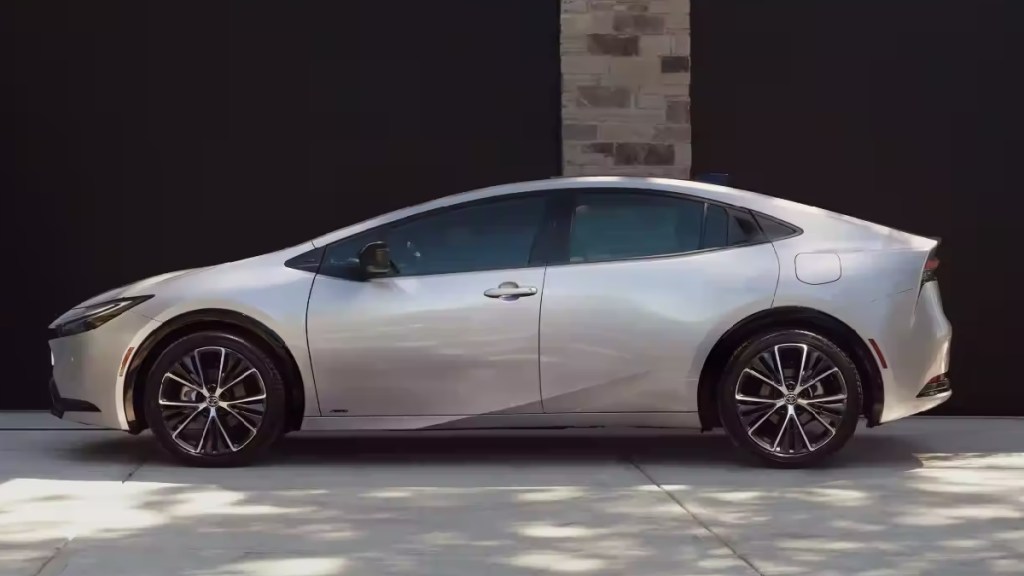 Side view of silver 2023 Toyota Prius