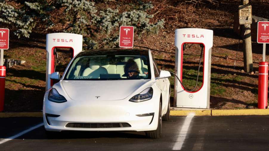 How Does the Tesla Supercharger Network Work with NonTesla EVs?