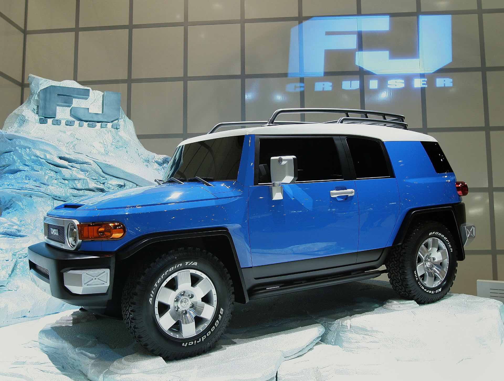 The Toyota FJ Cruiser in blue at an auto show