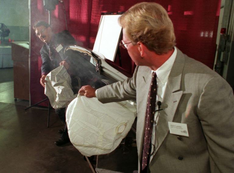 Are Airbags Safe for People With Glasses?