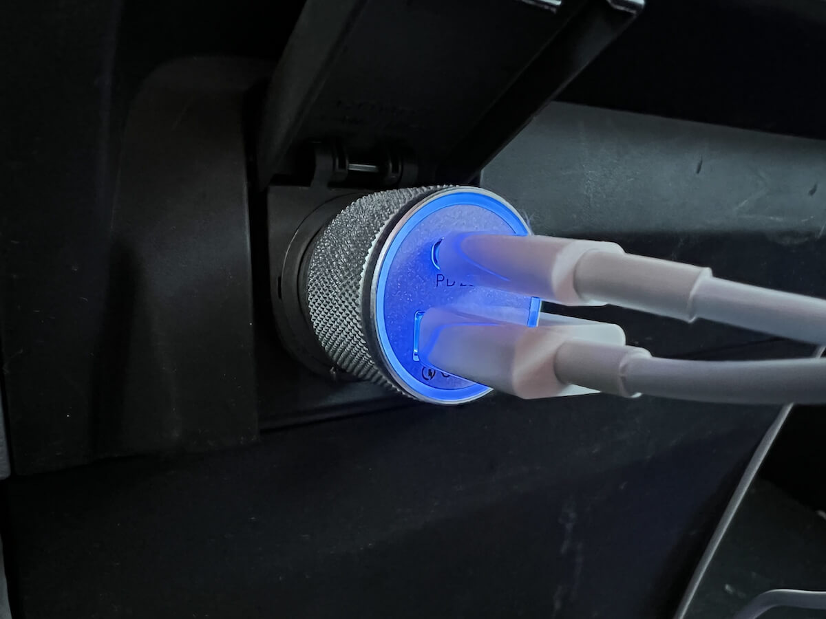 Here Is Why Charging Your Phone In Your Car Is a Bad Idea