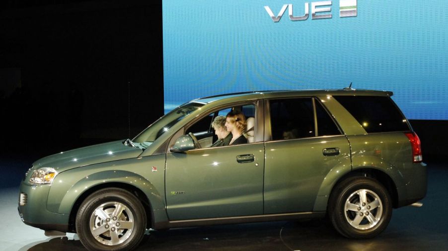 A green Saturn Vue hybrid SUV introduced at the 2006 North American International Auto Show