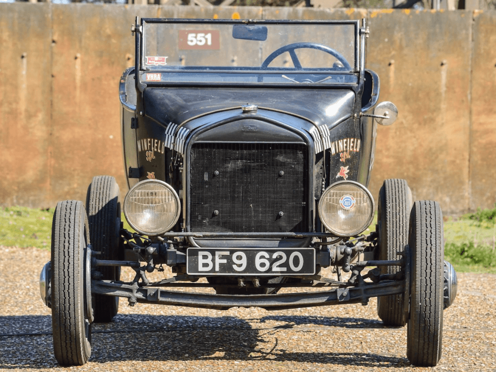 1925 Ford Hot Rod grille and headlights