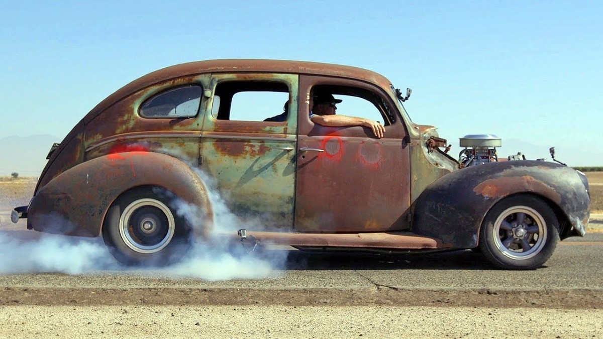 1940 Ford Fordor Boosted by the Roadkill Garage Team - This 80-year-old Ford is a fun hot rod with an engine swap