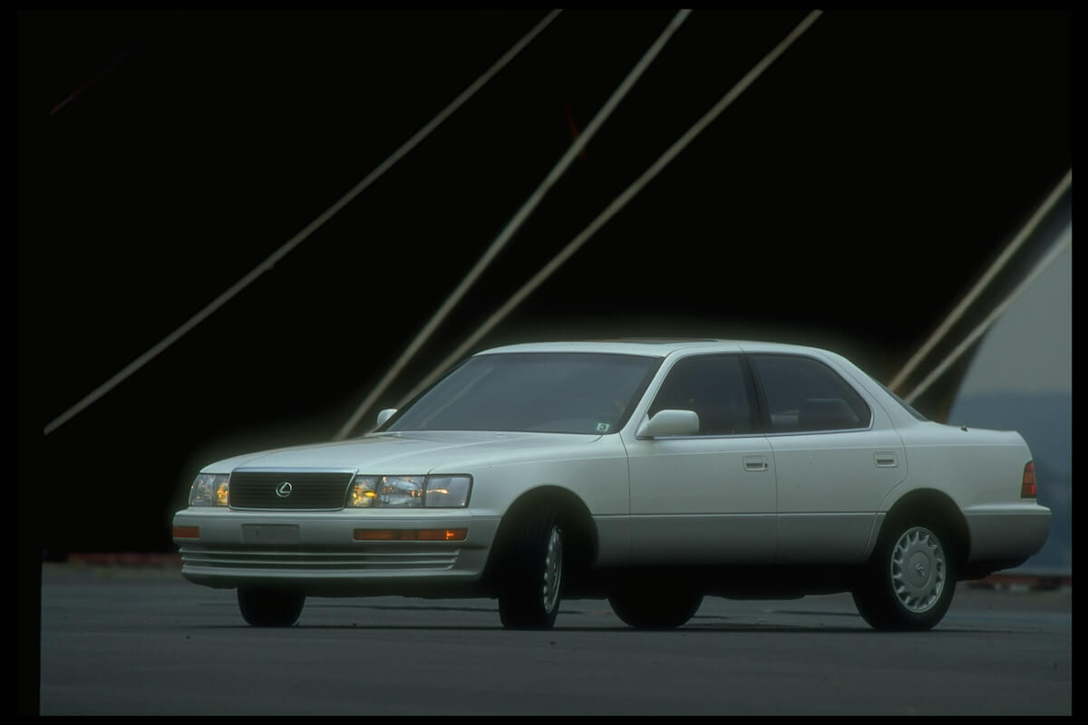 1990 Lexus LS 400 white