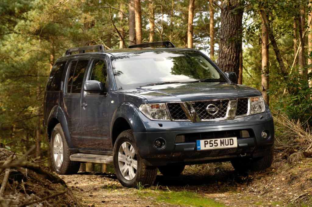 Most Common Nissan Pathfinder Problems That Make Buyers Think Twice